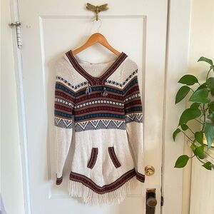 Peruvian Hand Woven Alpaca Wool Tasseled Hooded Aztec Sweater Sz L